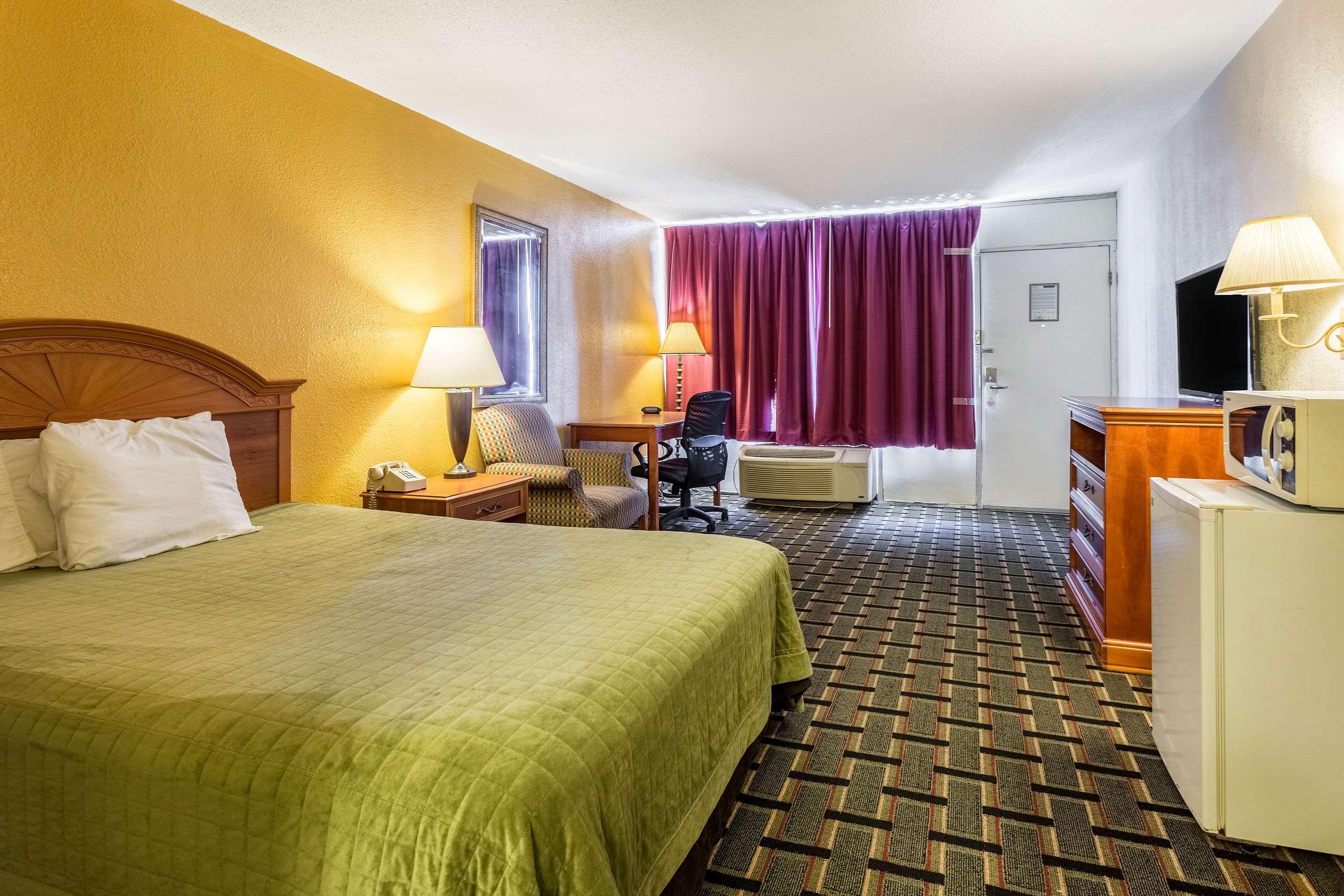 Rodeway Inn Denmark-Jackson Buitenkant foto