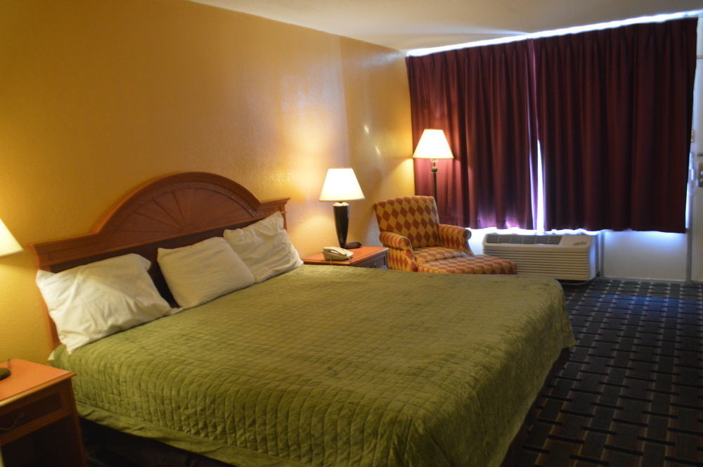 Rodeway Inn Denmark-Jackson Buitenkant foto