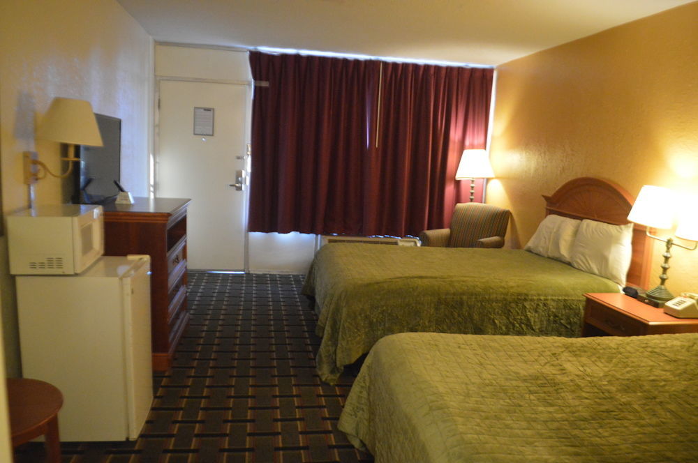 Rodeway Inn Denmark-Jackson Buitenkant foto
